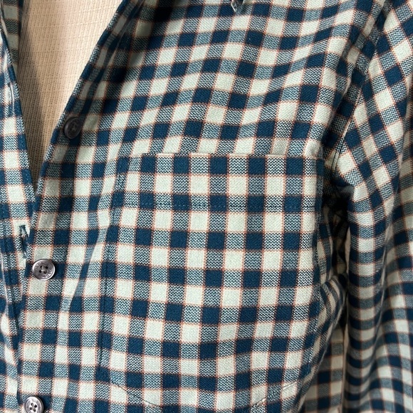Toad & Co Teal and Aqua Plaid Long Sleeve Button Down Size  Small - Picture 13 of 15